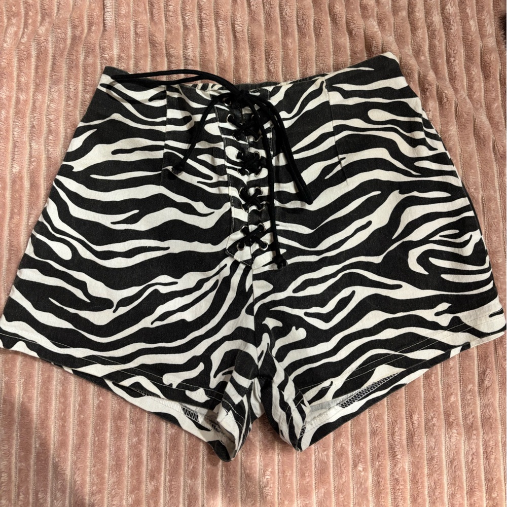 Beginning Boutique Black and White Animal Print Shorts